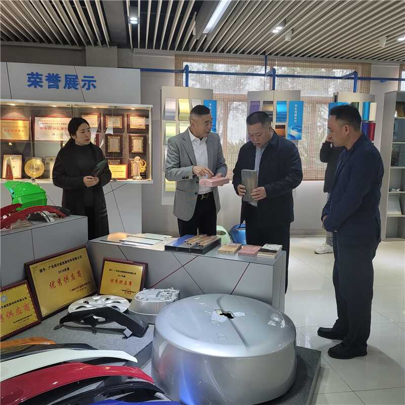 榕江縣委書記侯美彪率隊赴粵招商引資，深化區域合作共謀發展新篇